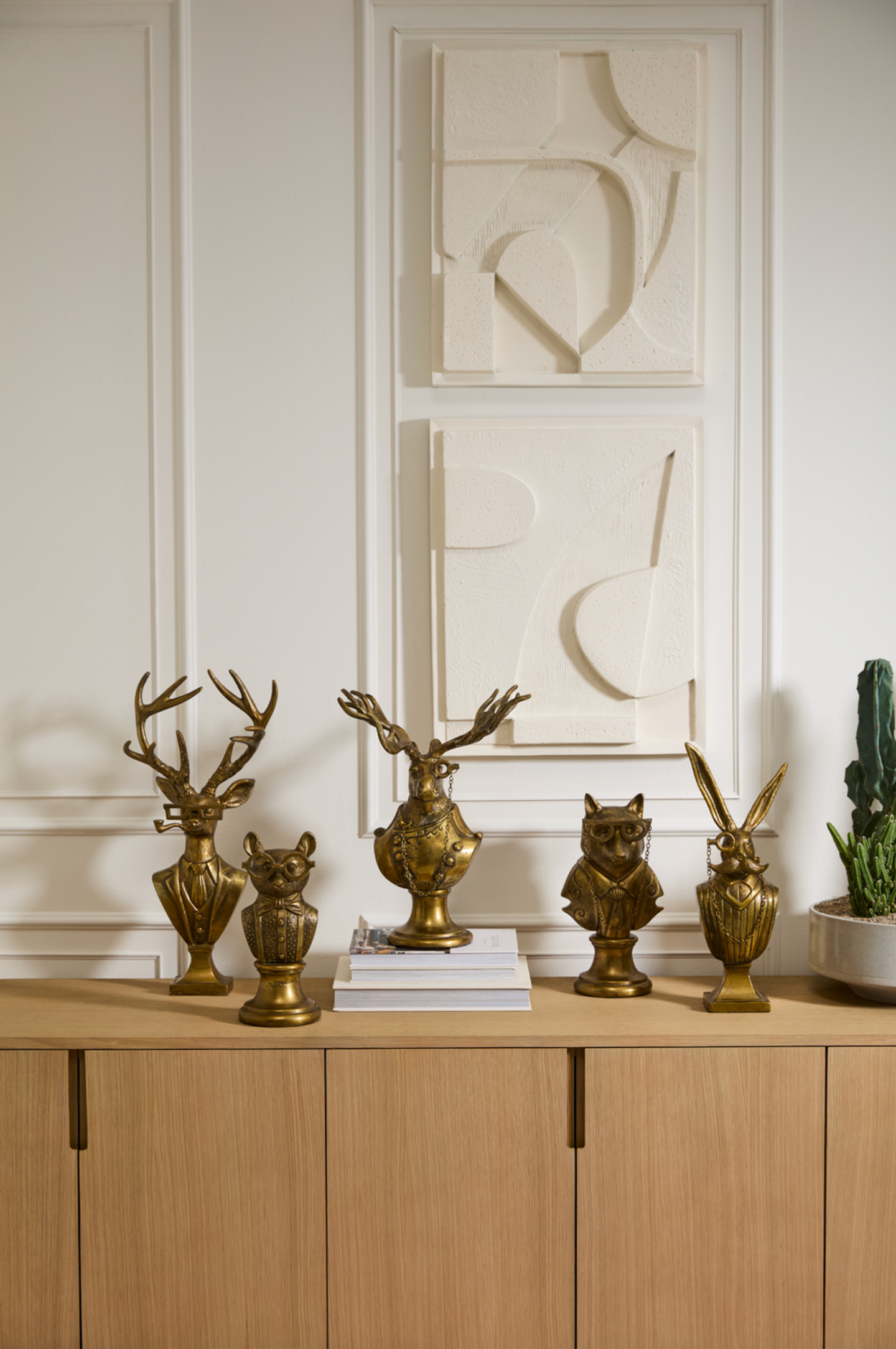 Eric and Eloise Collection - Frankie the Smoking Stag Bronze Bust Table Mantel Decor